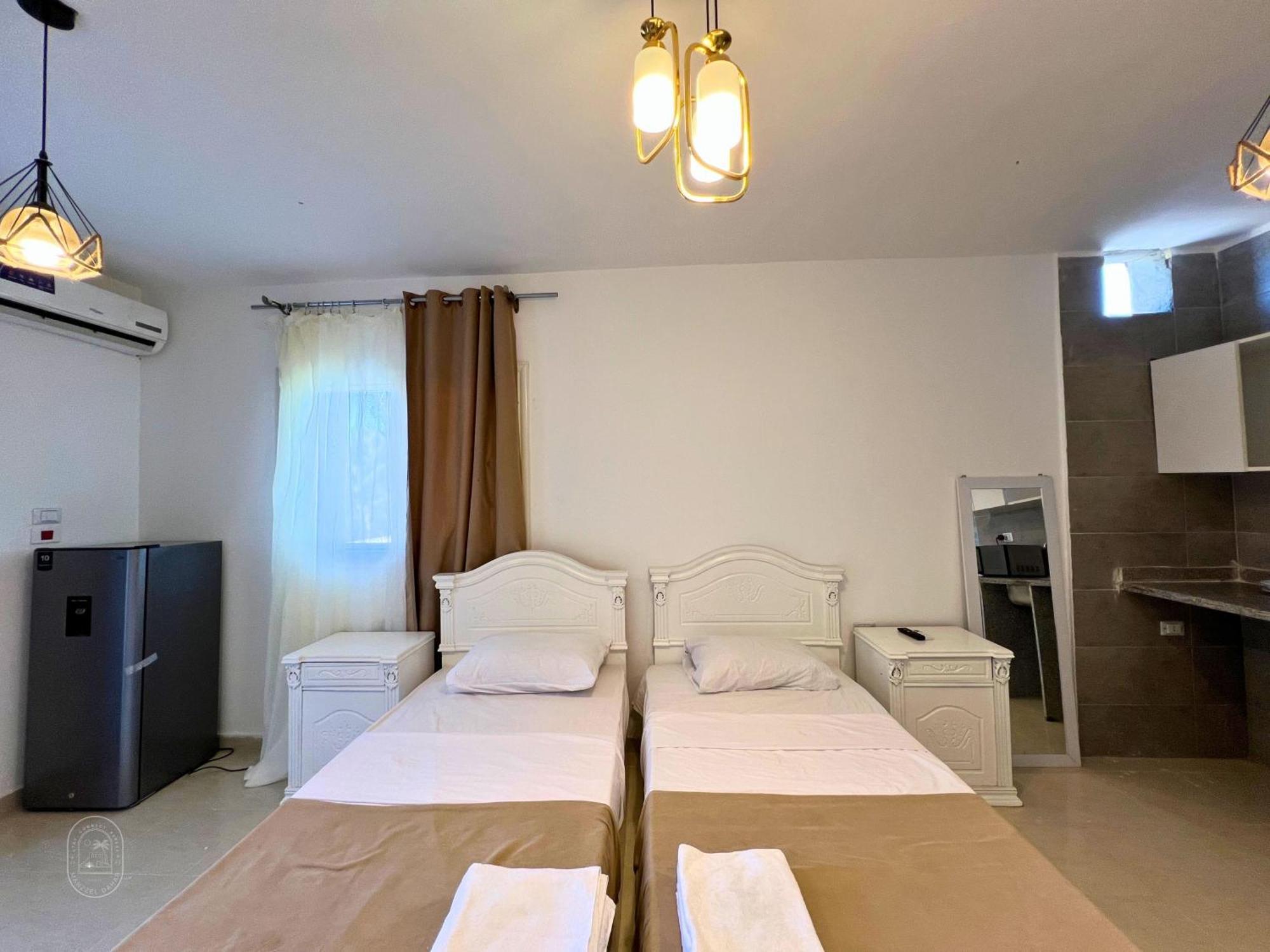 Hostel Manzzel