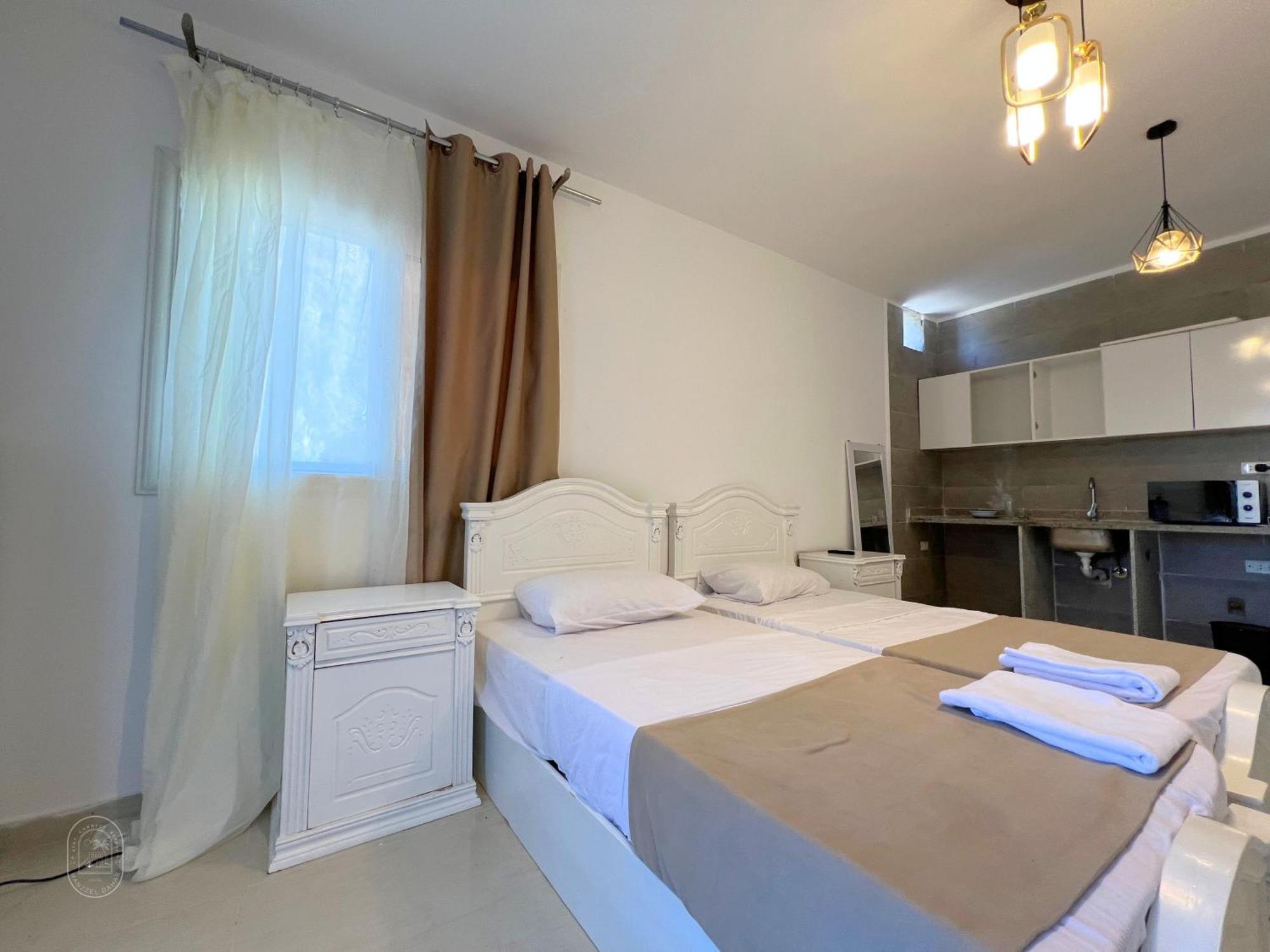 Manzzel Hostel