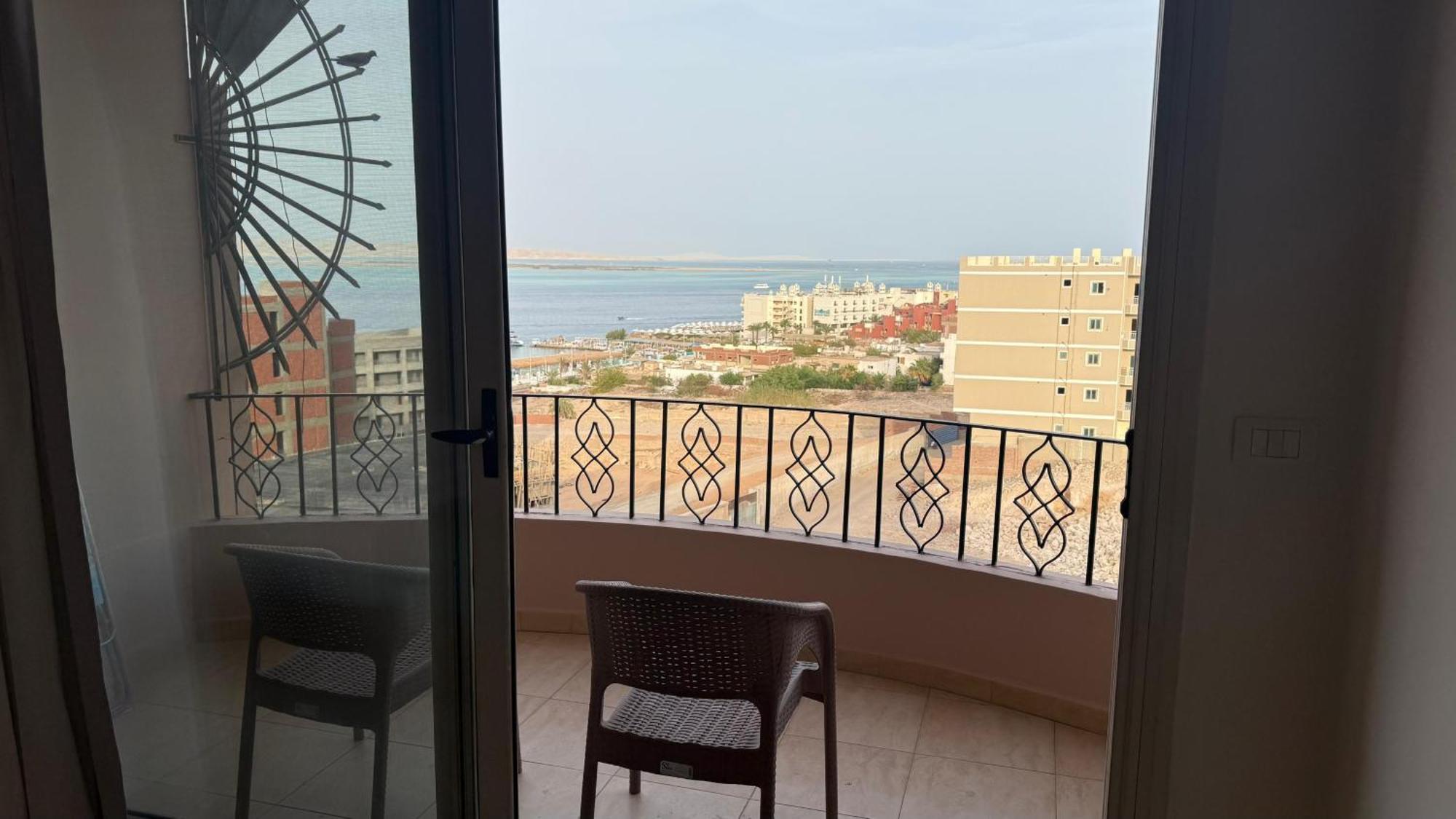 Aparthotel Delmar *