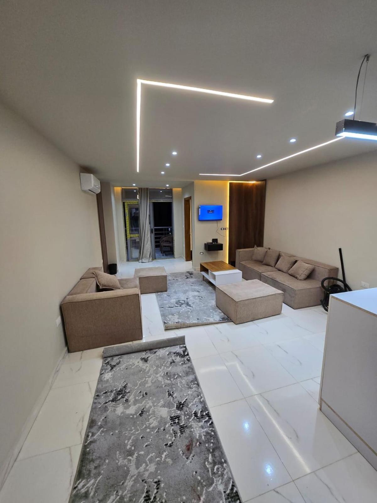 Golden Apartment