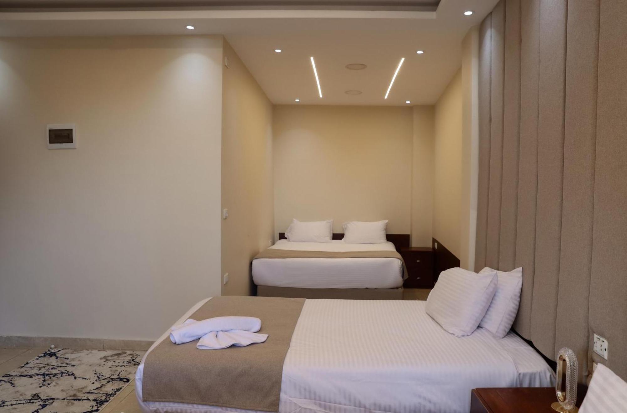 Hotel Royal Scarab Pyramids View