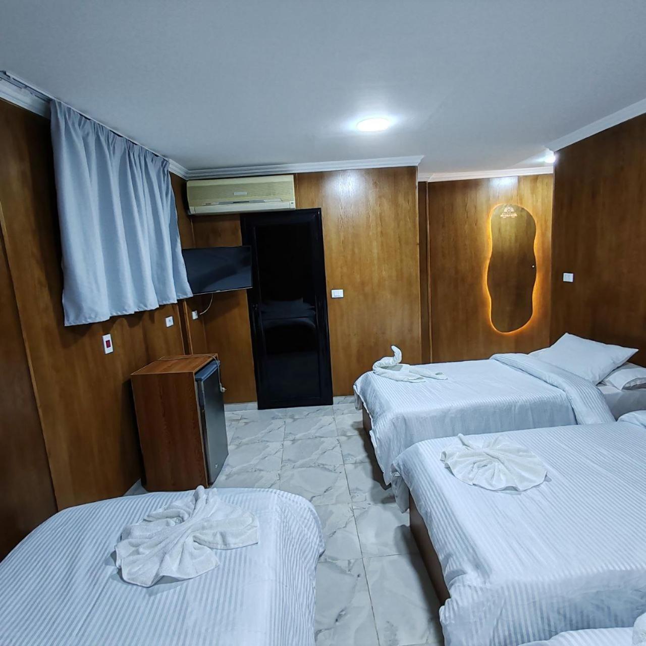 Del Ceilo Hotel