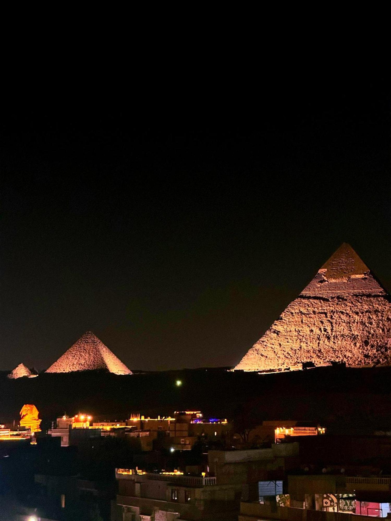 Pyramids Golden Temple Hotel *