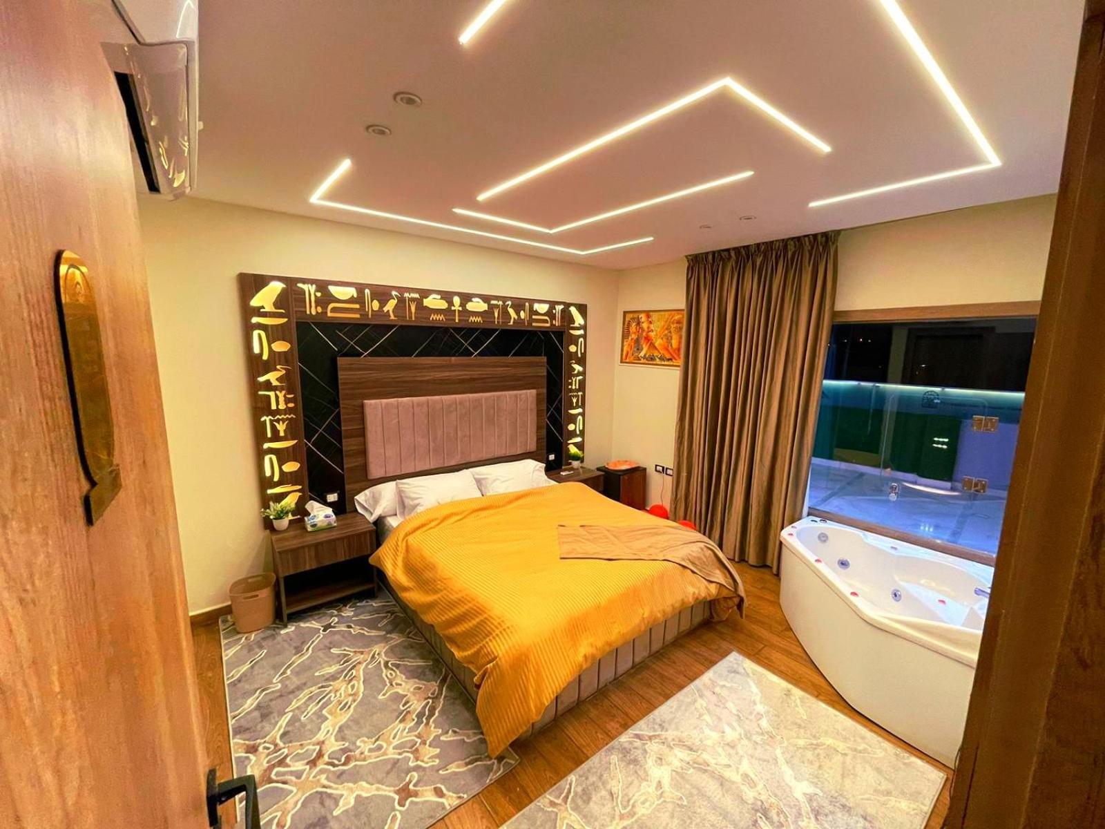 Hotel Pyramids Golden Temple *
