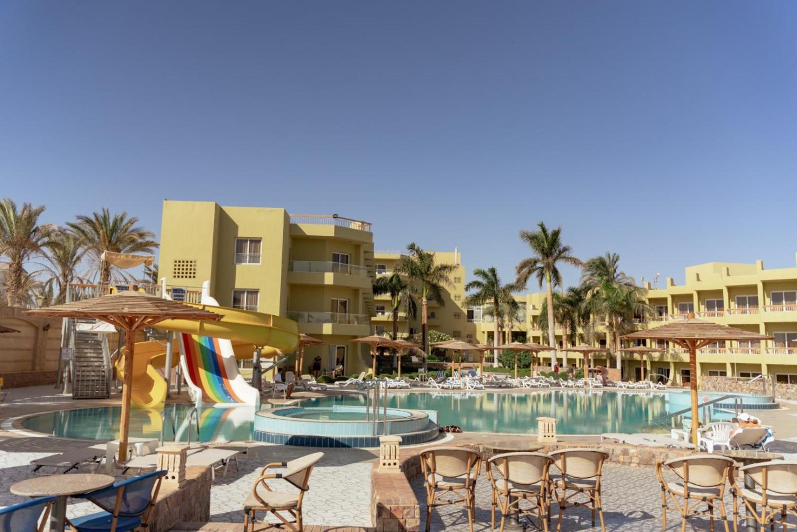 Palm Families And Couples Only Hurghada