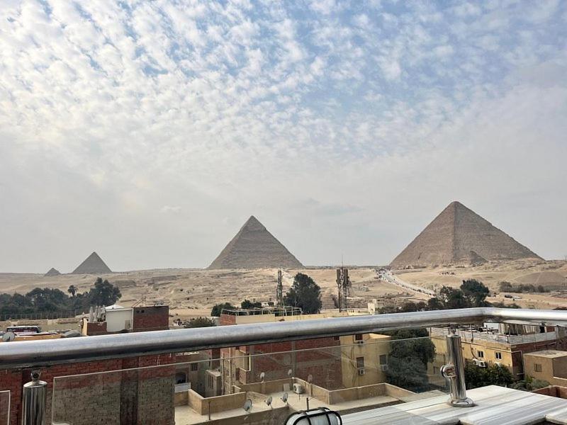 Inn Pyramid View *