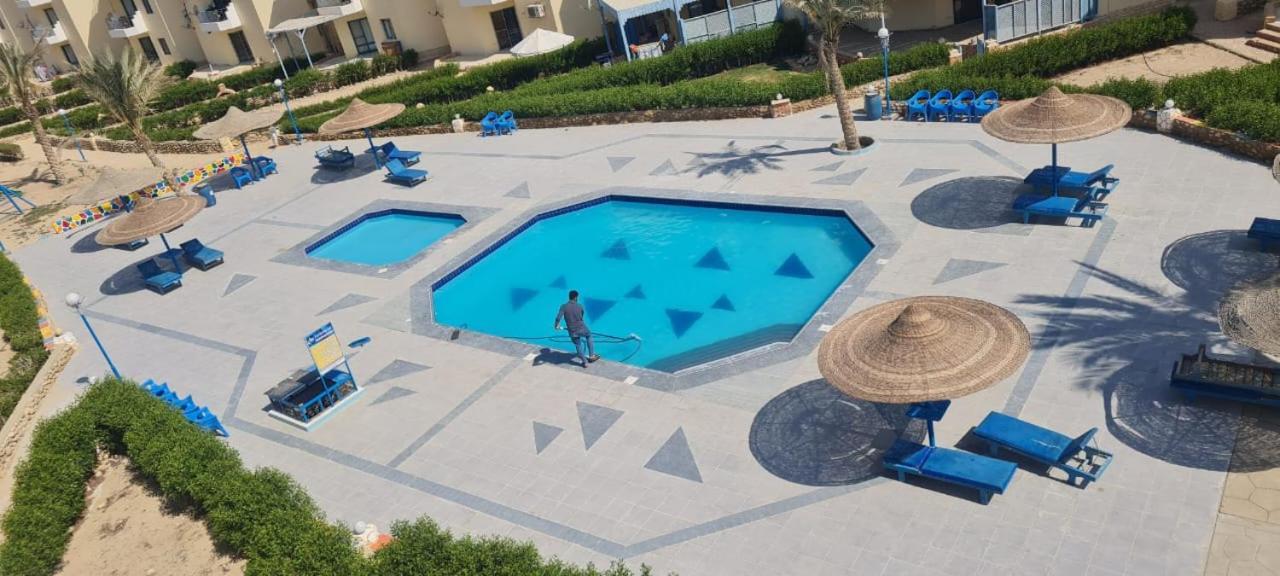 Cozy Sunny Ground With Terrace-ras Sudr Chaletu