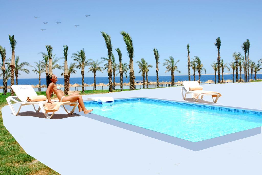 Tropicana Grand Azure