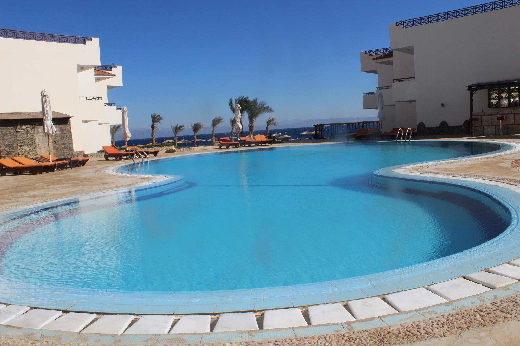 Sea Sun Hotel 4*