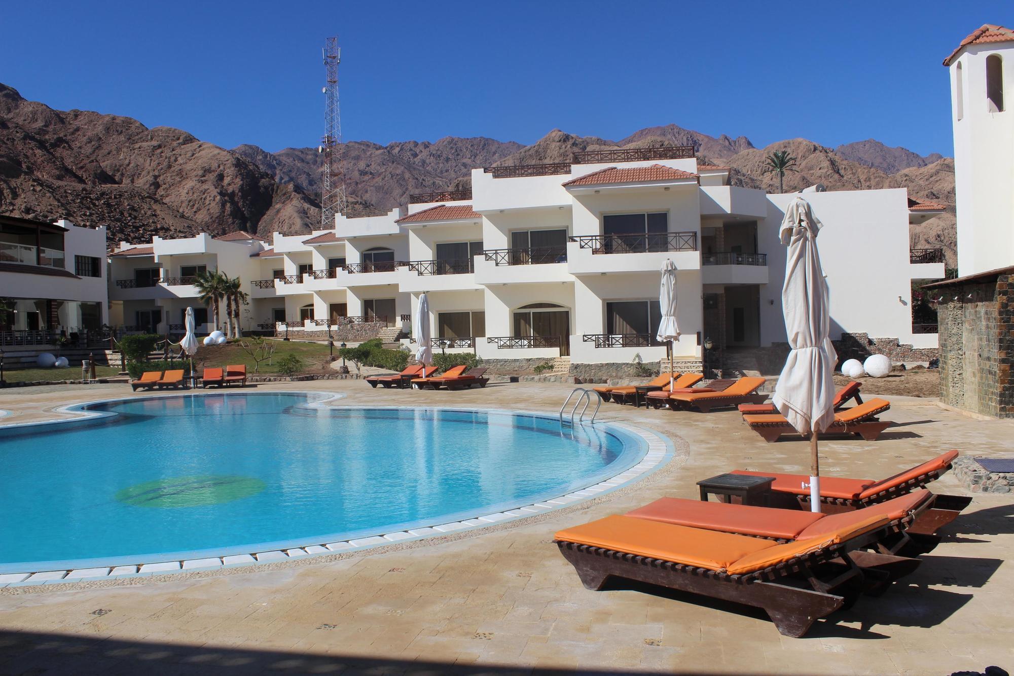 Sea Sun Hotel 4*