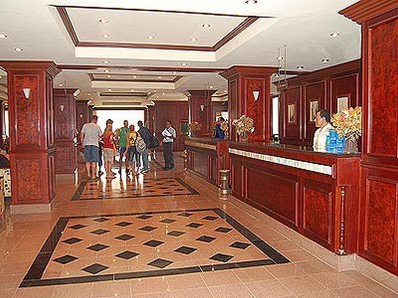 Resort Menaville