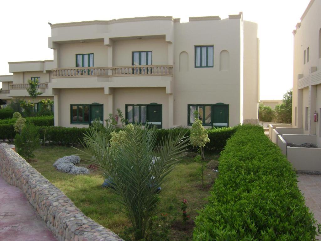 Nefertiti Sun Flower Hotel 3*