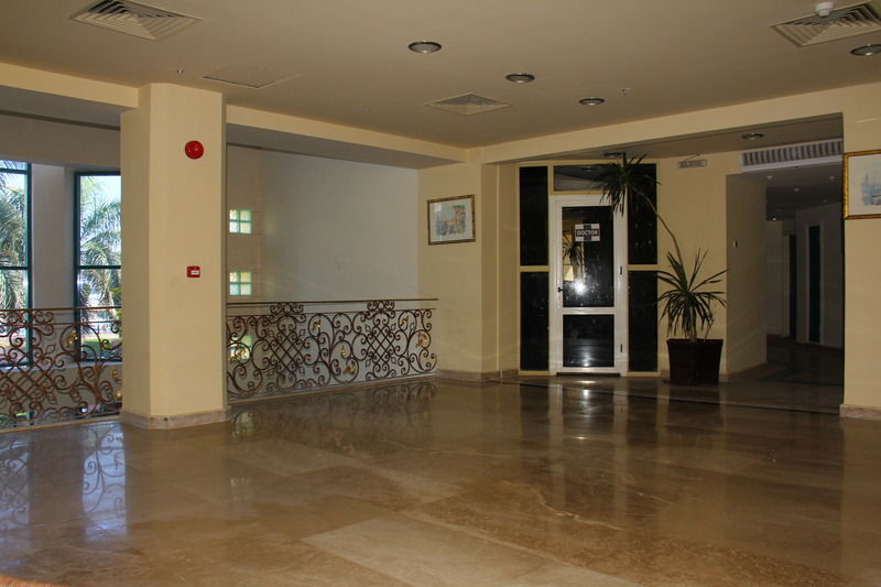 Hotelux Marina 4*