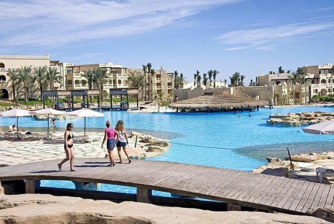 Hotel Tropicana Grand Azure