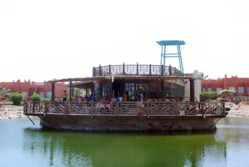 Mandarin 4*