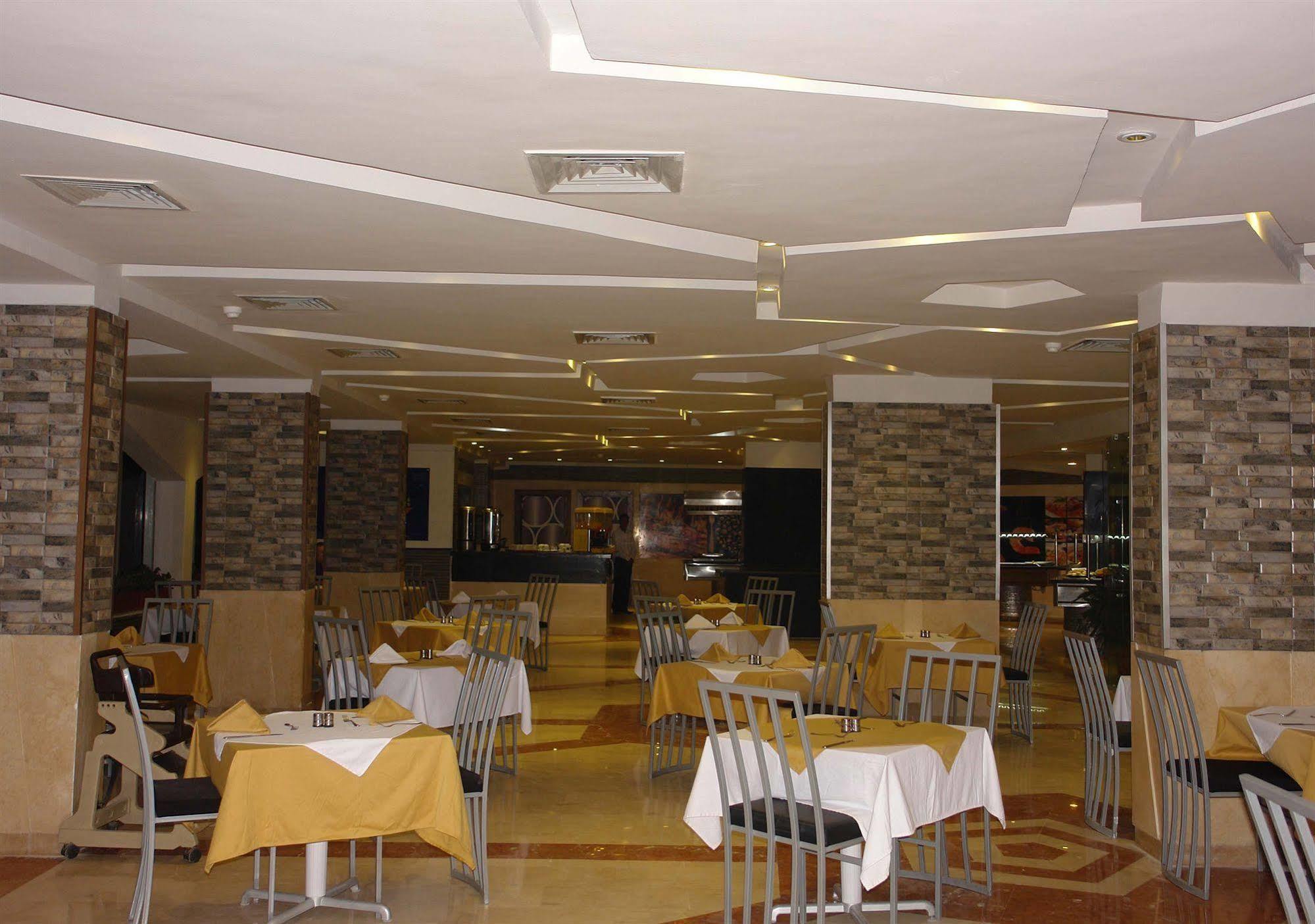 Aqua Fun Club Resort 3*