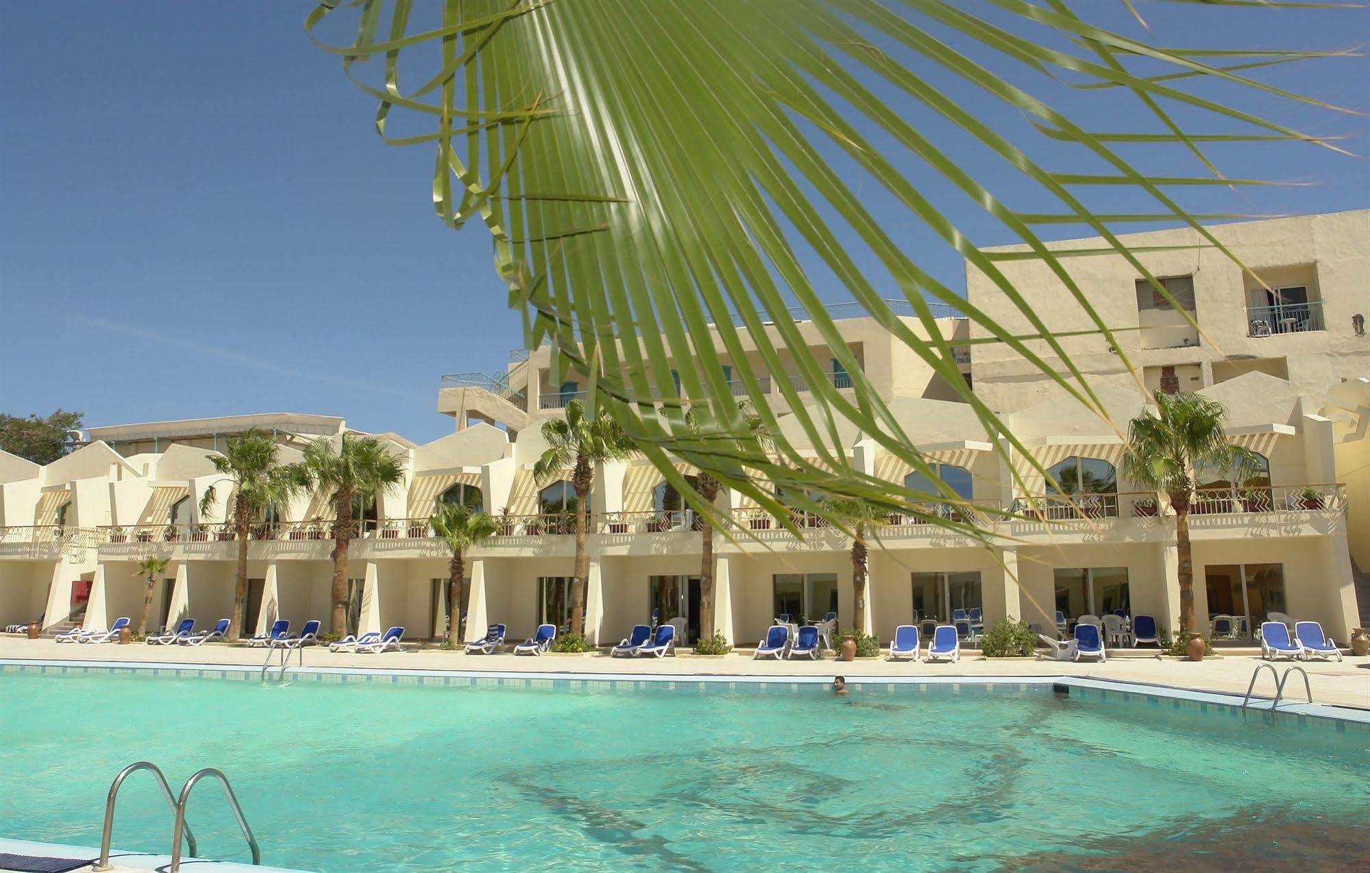 Aqua Fun Club Resort 3*