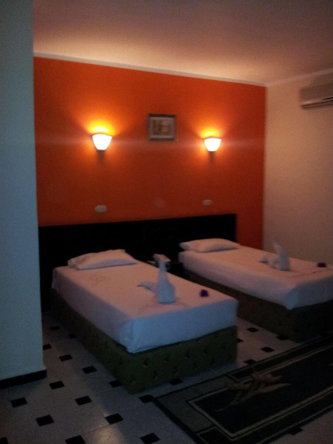 Nefertiti Sun Flower Hotel