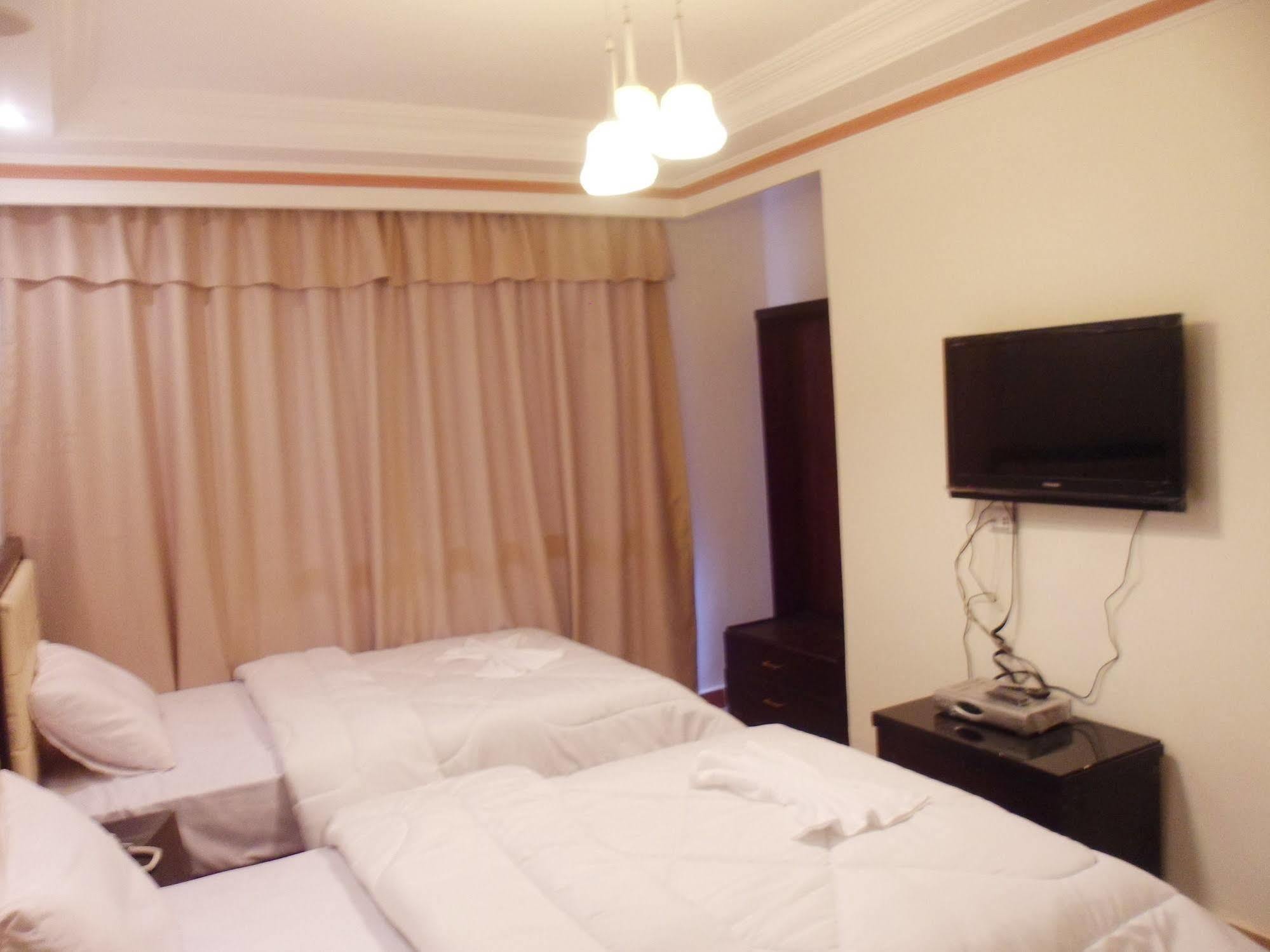 Albergue Mandarin Cairo