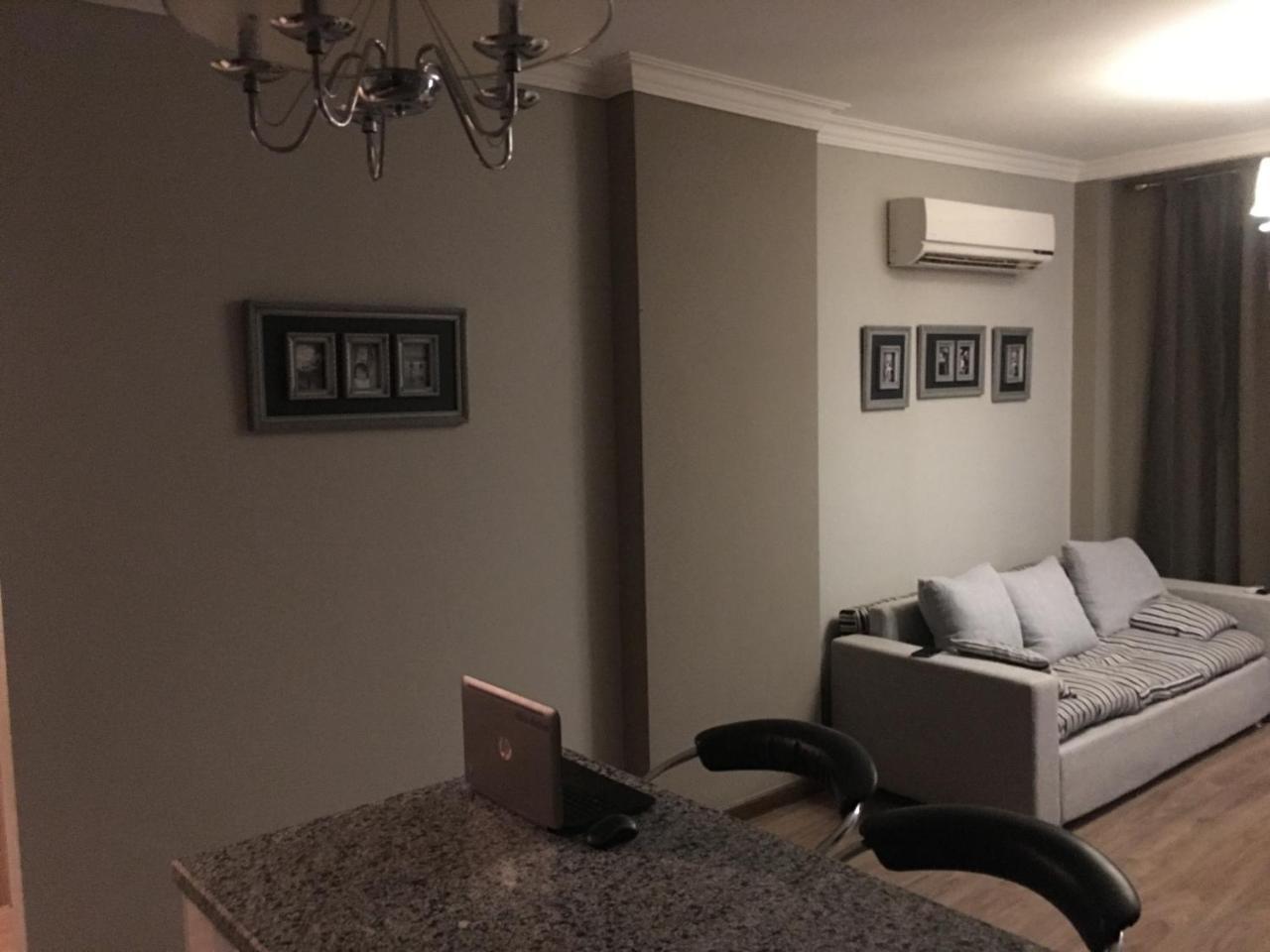 Apartment One-bedroom At British *