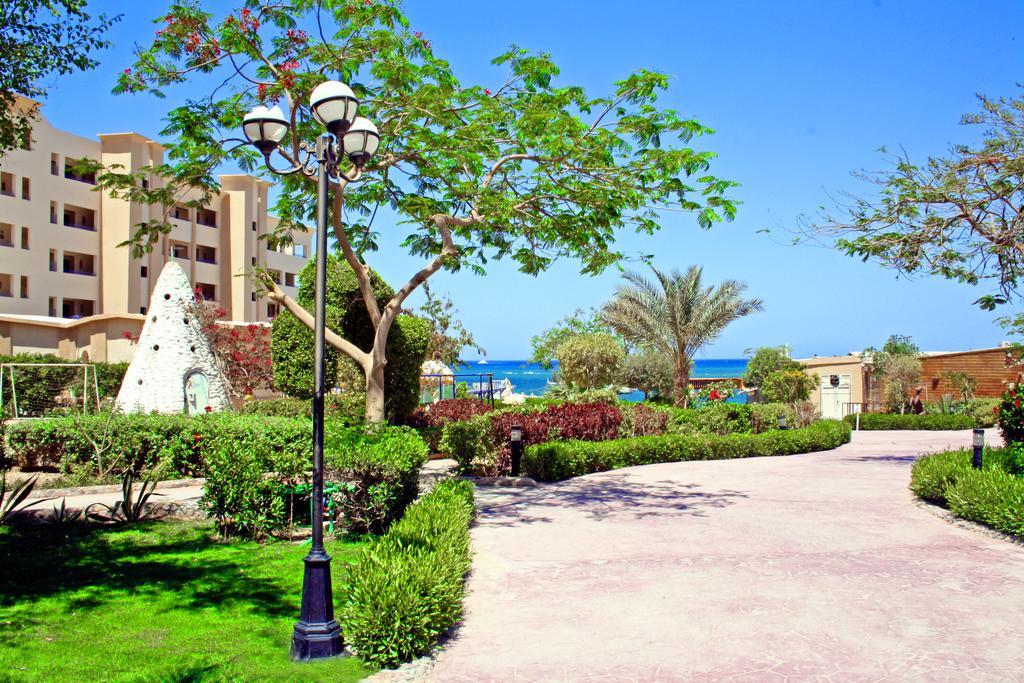Complex King Tut Aqua Park Hurghada