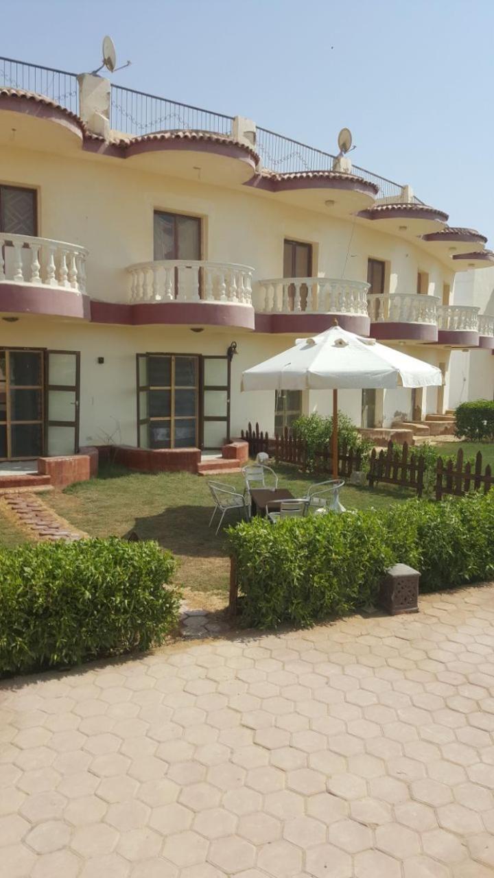 Yara Queen Hotel