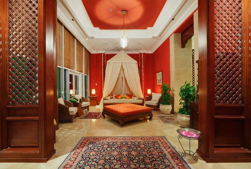 Resort Jolie Royal Peninsula & 5*