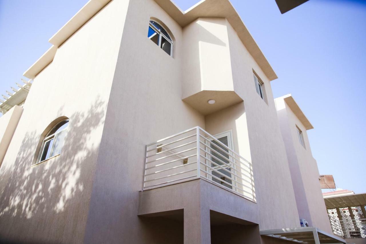 Serenity Aparthotel 3*