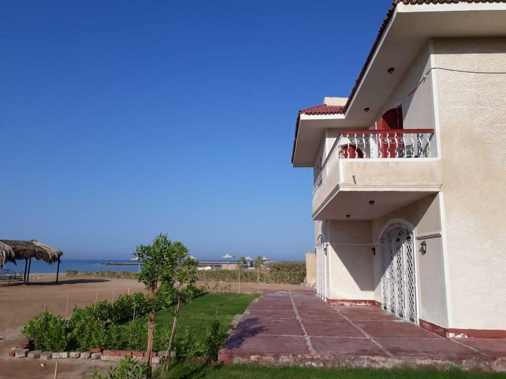Three-bedroom Seafront * Hurghada