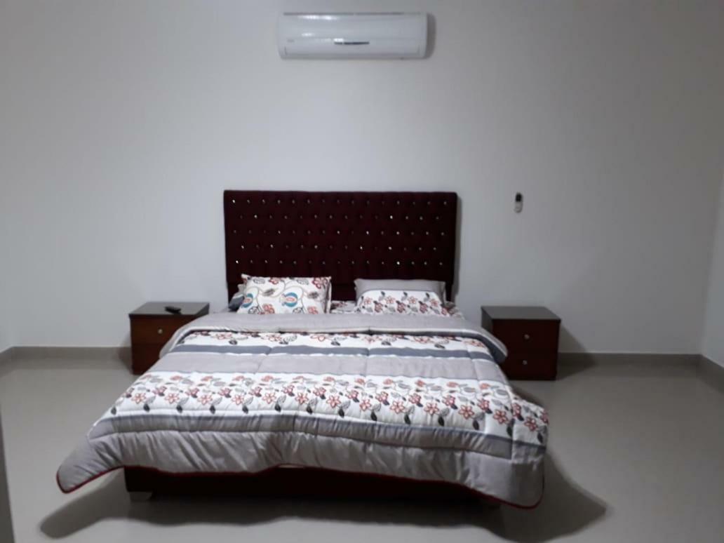 Three-bedroom Seafront * Hurghada