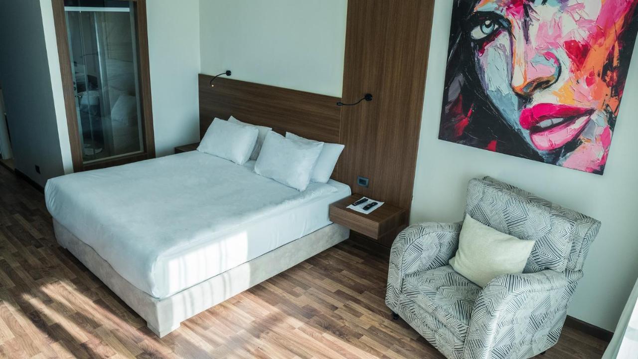 Rivoli 4*