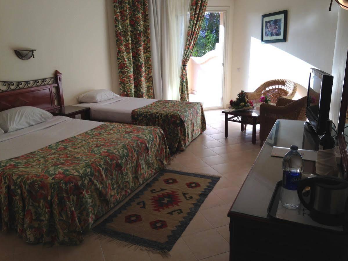 Lti Pyramisa Beach 5*