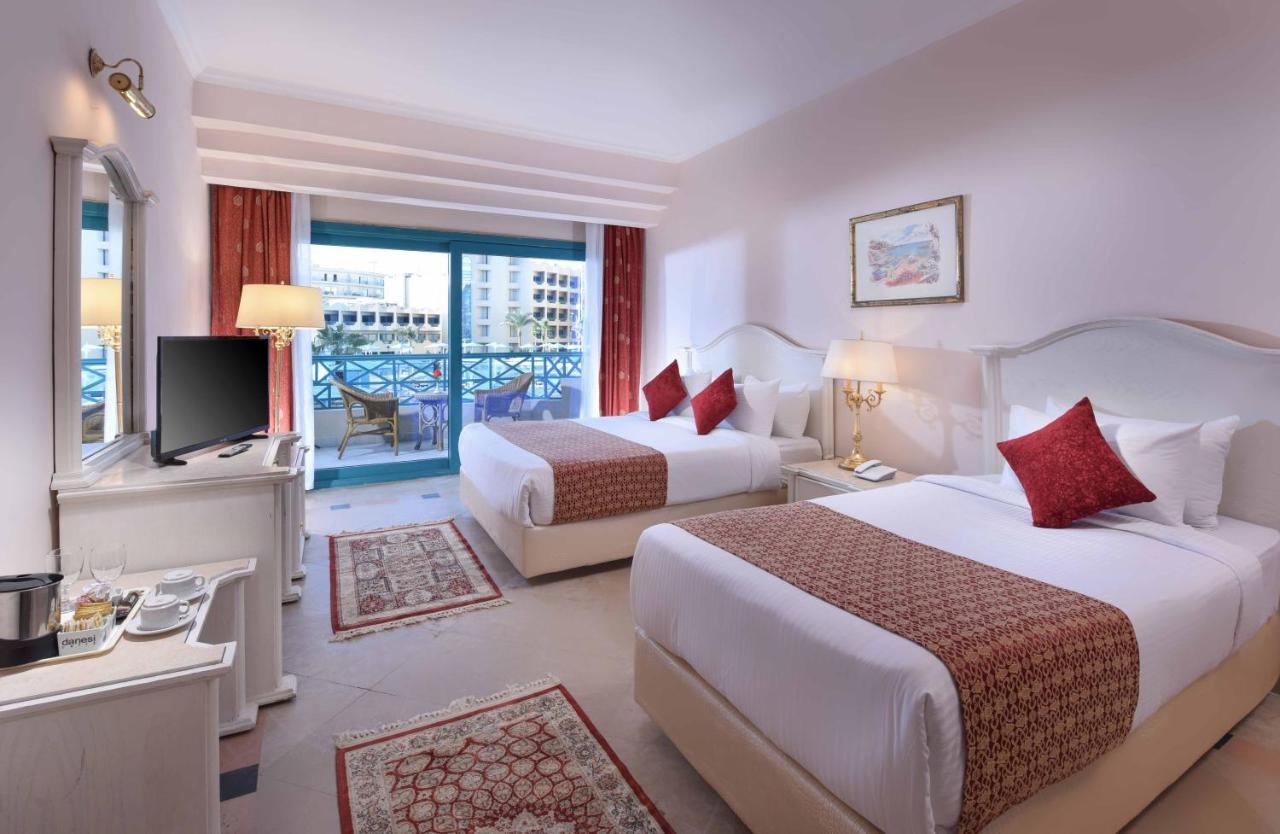 Resort Hotelux Marina