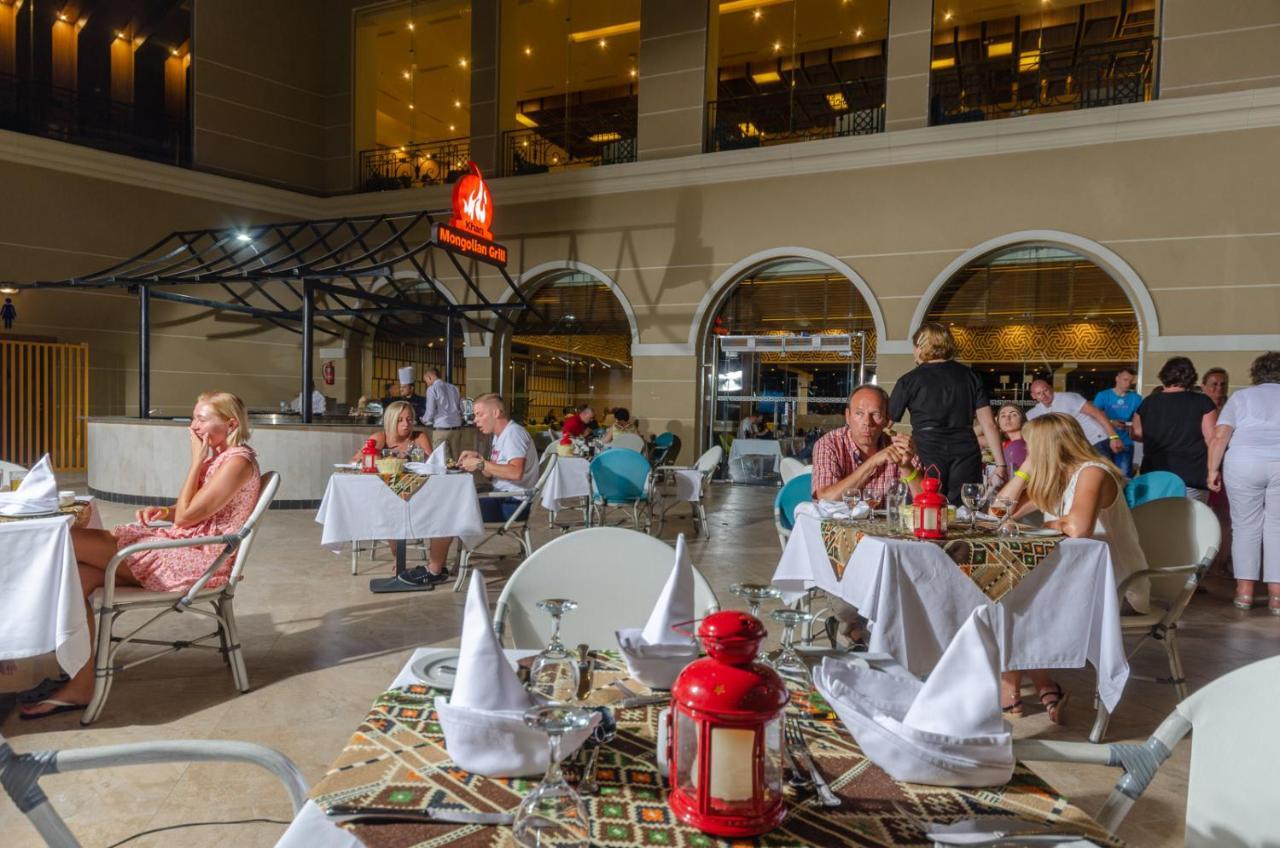 Resort Titanic Royal-families And Couples Only