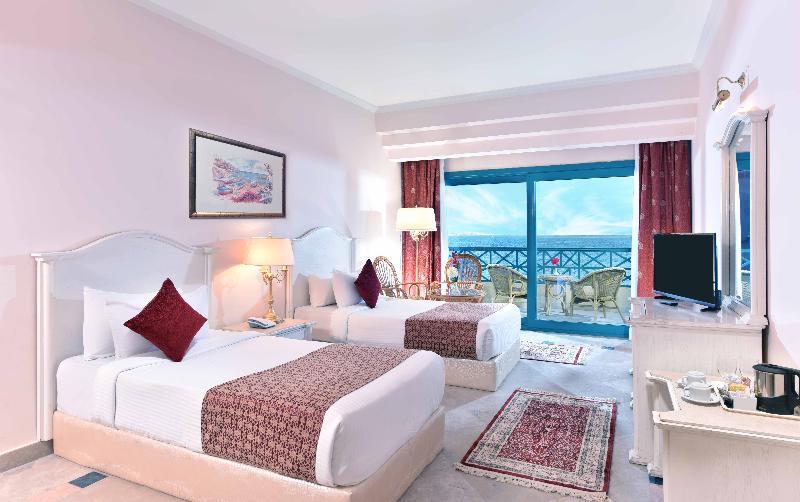 Resort Hotelux Marina 4*