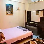 Farida Apartments