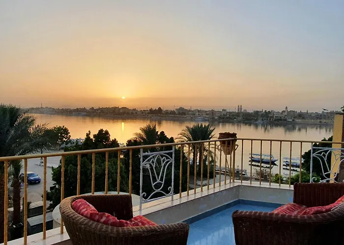 Spring Hotel Luxor