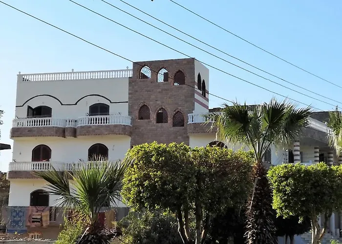 Luxor Hotel Bella Vista Apartments And Hotel