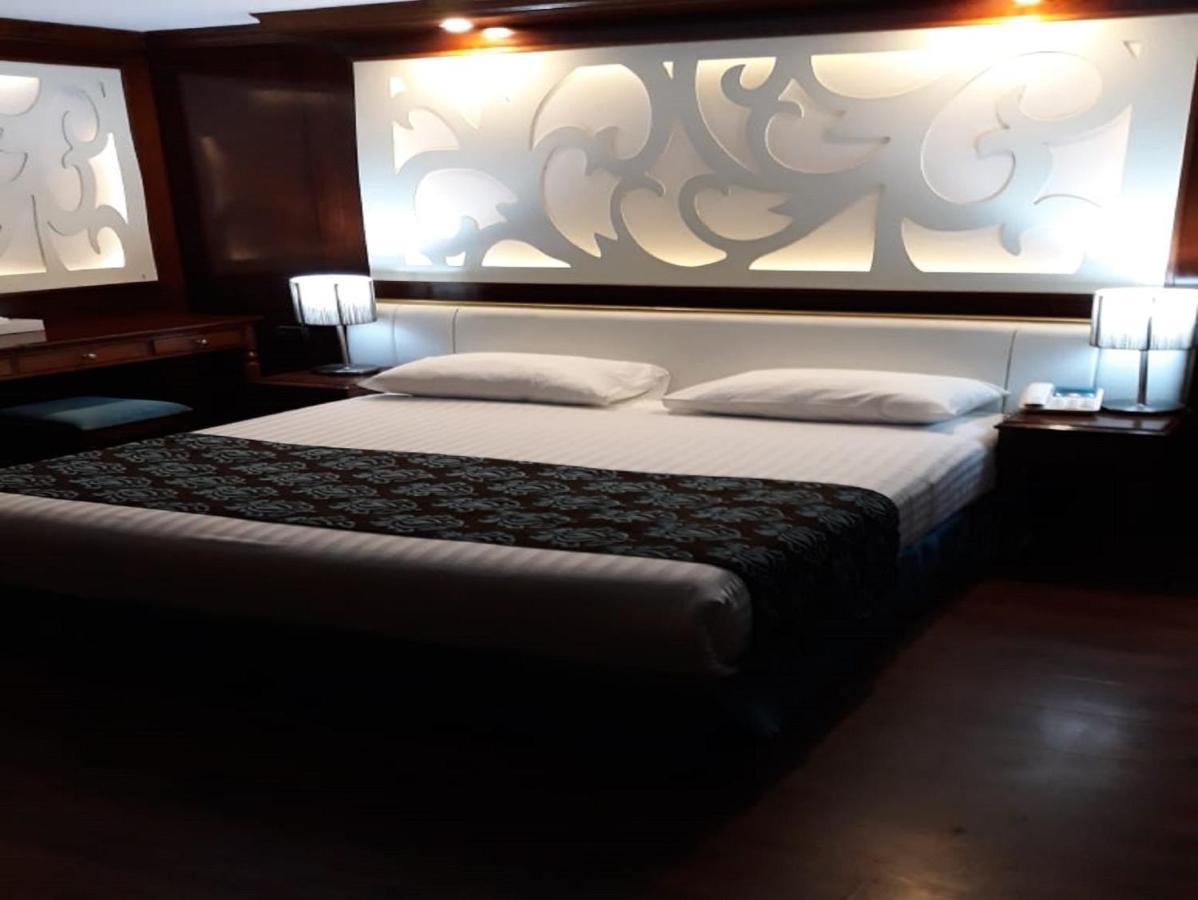 Nile Cruises: 3-4 Night Luxury Voyages  5*