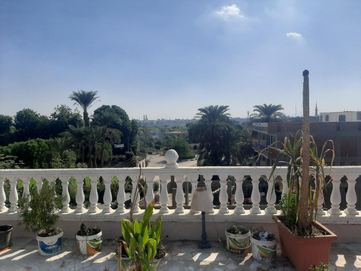 Bella Vista And Luxor