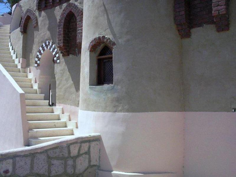 Leyla Eco Queen Kır Evi Luksor