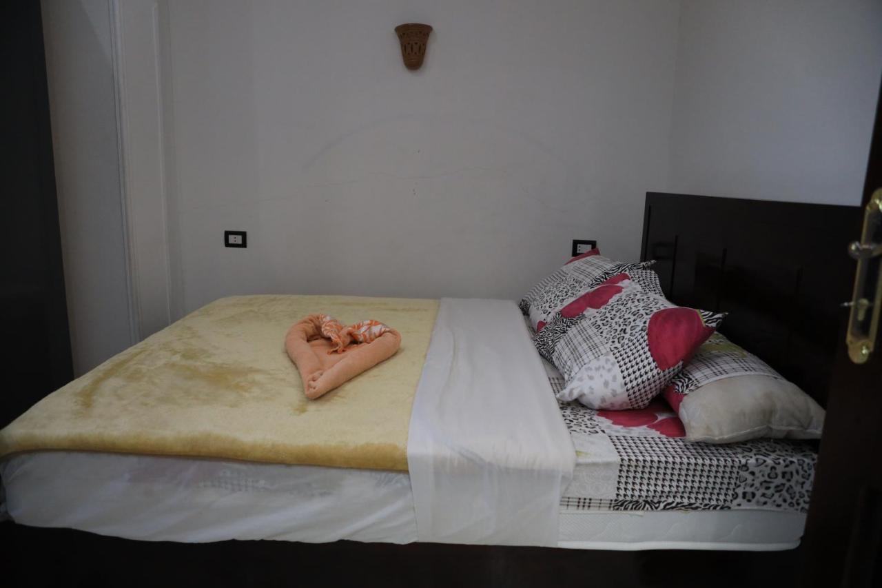 Lodge Memnoun House *