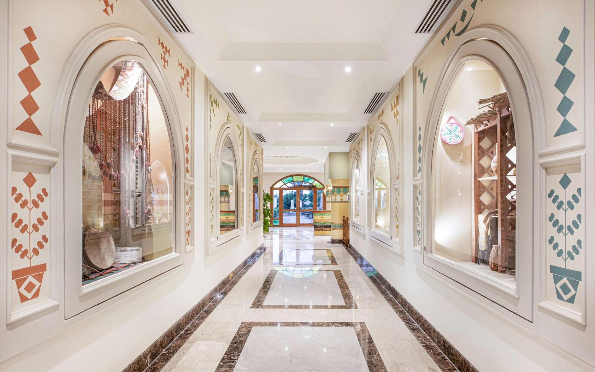 Steigenberger Nile Palace - Convention Center Hotel 5*