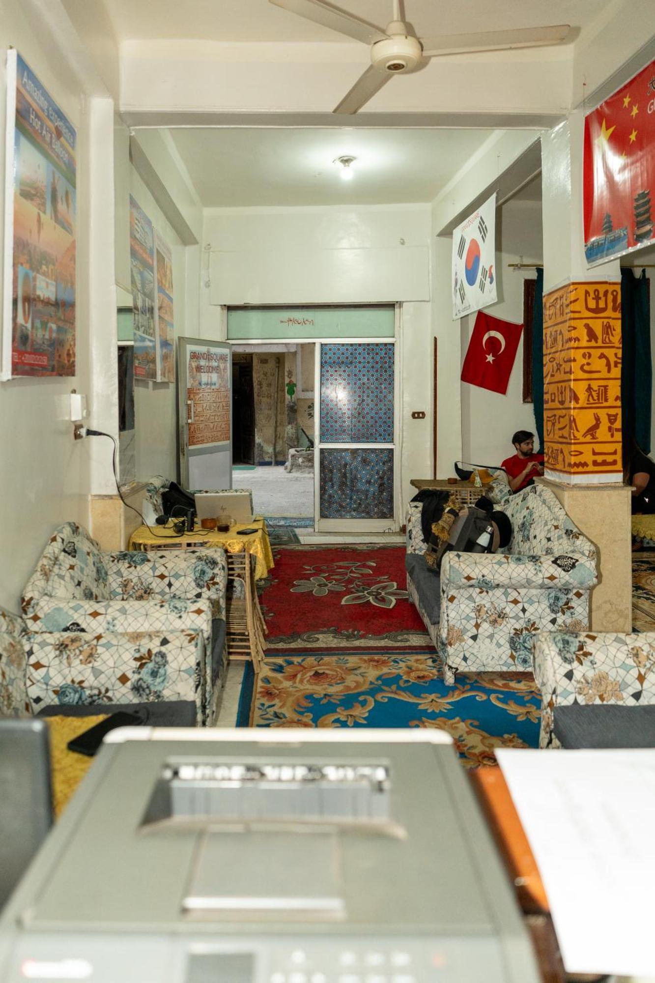 Hostel Grand Square *