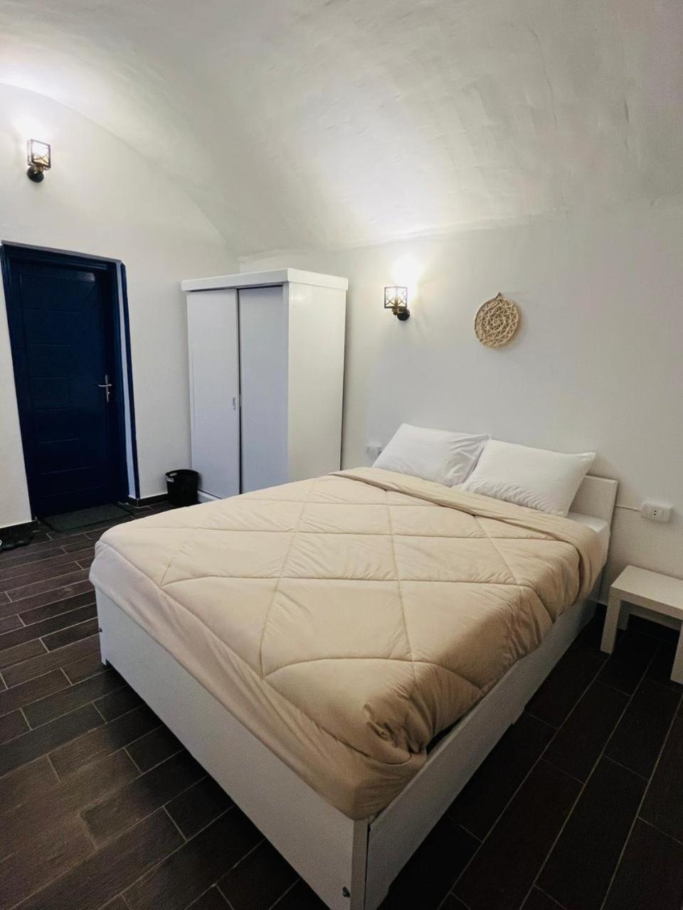 Sharqotel Otel