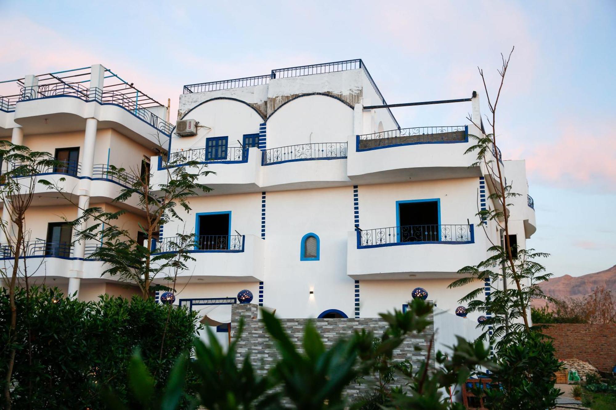 Otel Sharqotel
