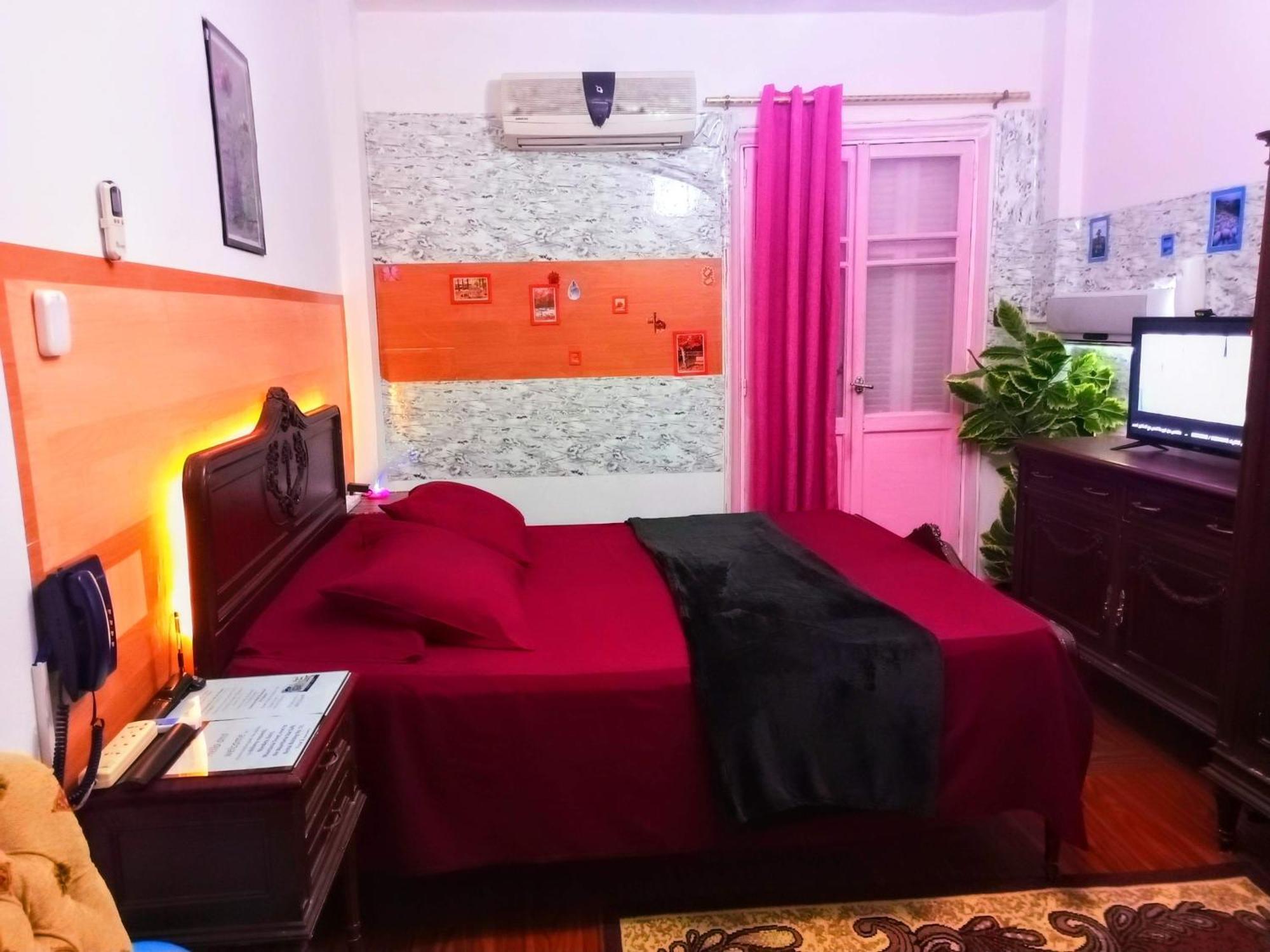 Fayrouzat Almndra Near The Sea With Garden View Apartment