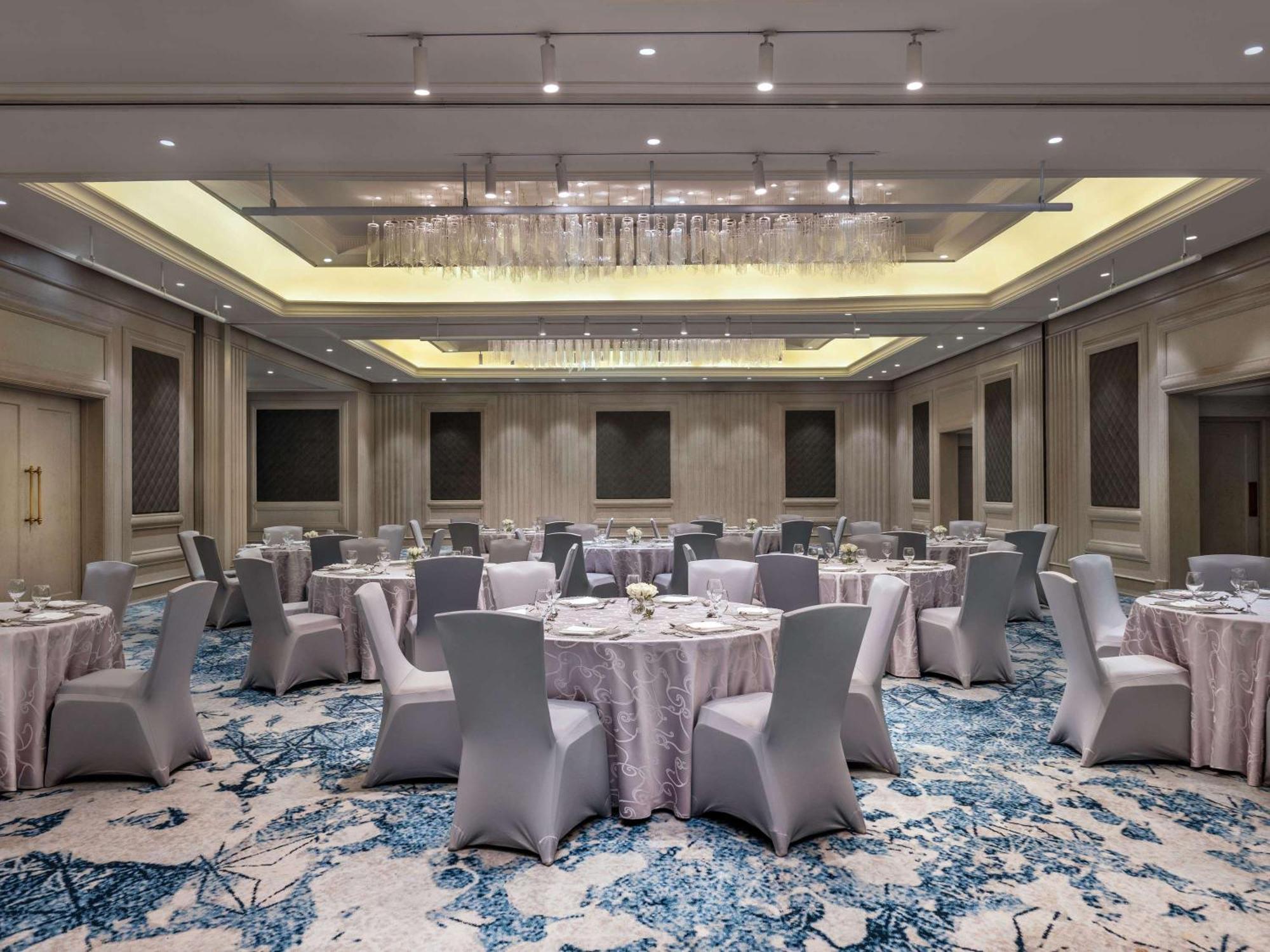 Sofitel Downtown Nile Hotel 5*