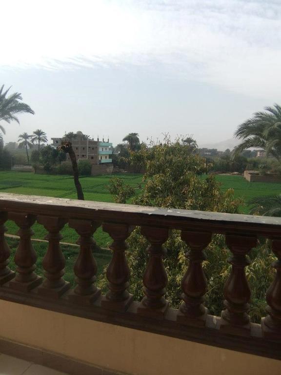 Queen Palace * Luxor