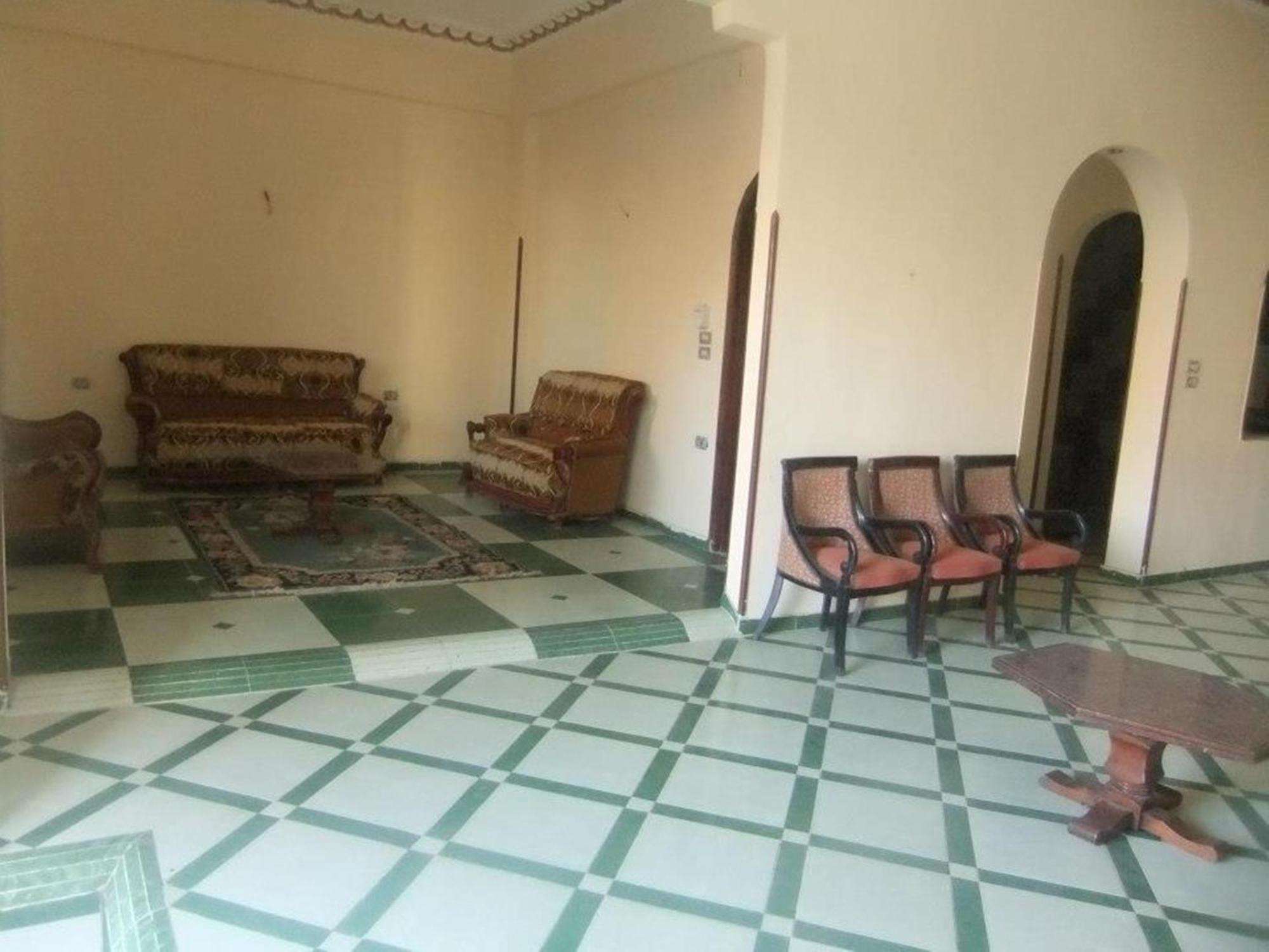 Queen Palace Hotel